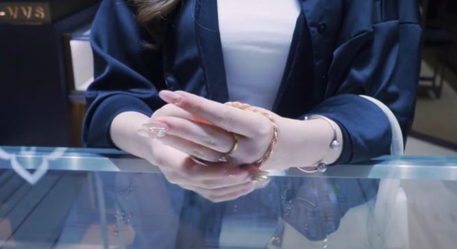 <p>Harga emas 24 karat lagi turun! Waktu pas untuk beli emas murah & mulai tabungan emas digital. Yuk, siapkan investasi emas 2025 dari sekarang. Sumber: lakuemas</p>
