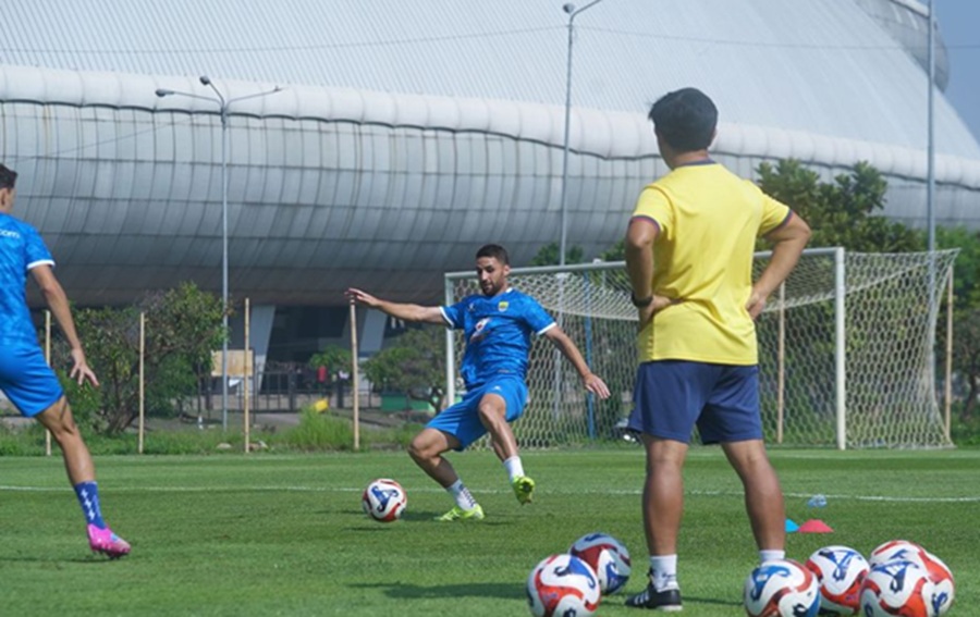 <p>Pemain Persib digenjot latihan fisik selama masa jeda FIFA Matchday. Berikut informasi jadwal tunda laga Persib vs Borneo FC. (Foto: Persib).</p>
