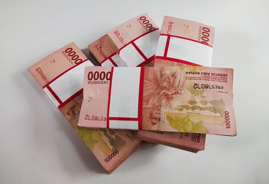 <p>Ilustrasi uang rupiah. Berikut cara cek status penerima bansos PKH tahap 2 cair Juni 2025. (Foto: Freepik).</p>
