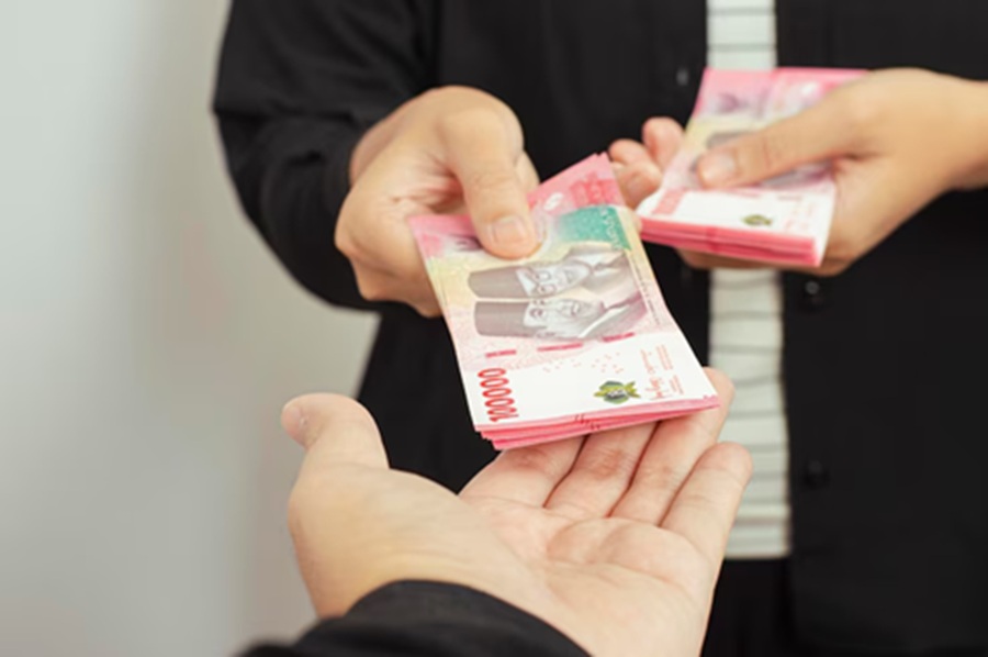 <p>Ilustrasi uang rupiah. Berikut jadwal pencairan penebalan bansos BPNT Juni 2025 hingga cara cek status penerimanya. (Foto: Freepik).</p>
