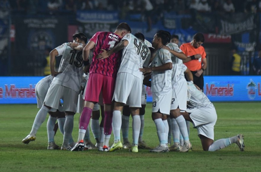 <p>Skuad Persib bakal menjamu Manila Digger dengan baik di Stadion Gelora Bandung Lautan Api, dalam babak play-off ACL 2. (Foto: Persib.co.id).</p>
