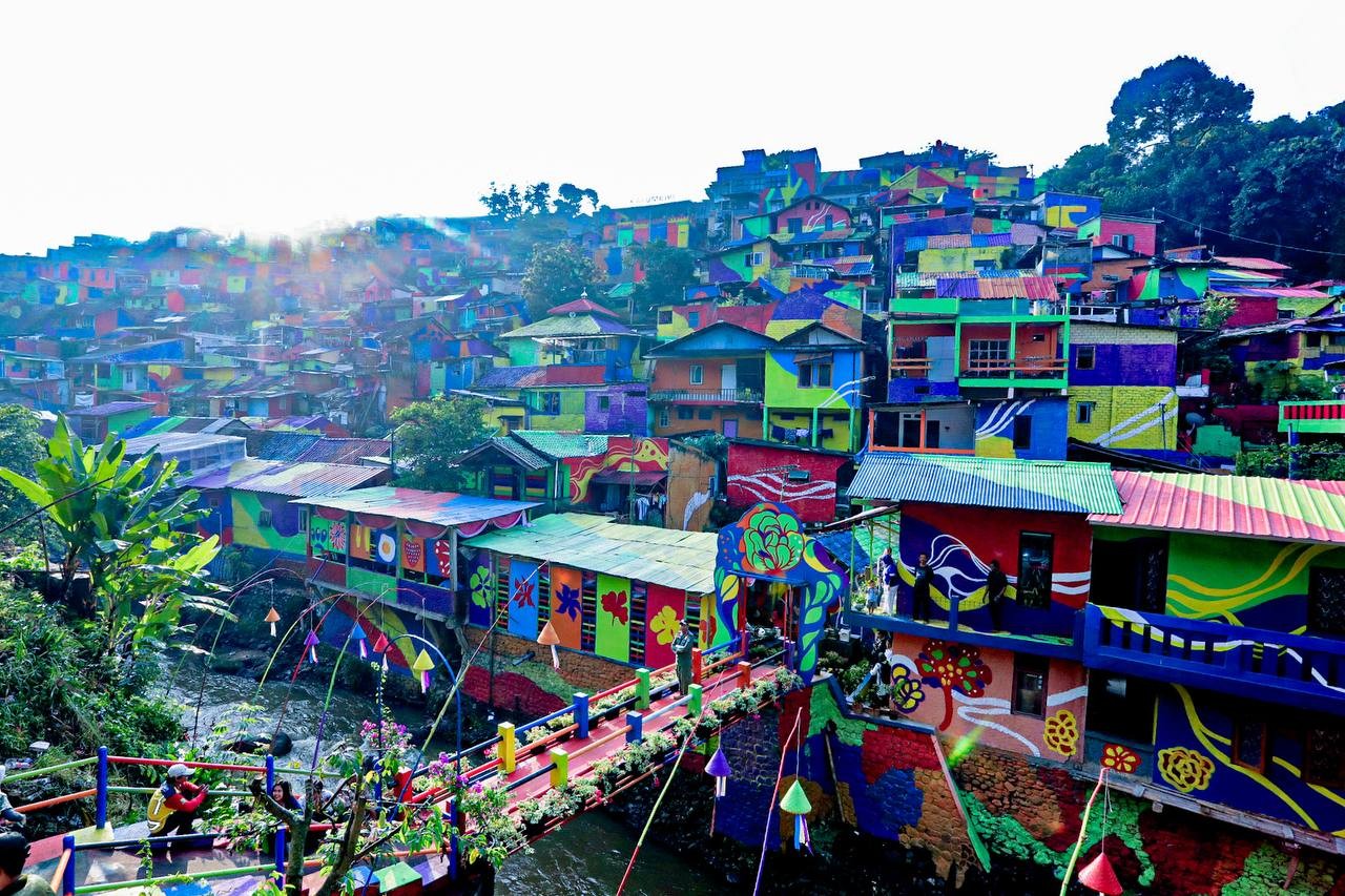 <p>Kampung Katumbiri yang berada di wilayah Kelurahan Dago, Kecamatan Coblong, Kota Bandung, menjadi salah satu destinasi yang menarik perhatian, (Dok,Pemkot Bandung)</p>
