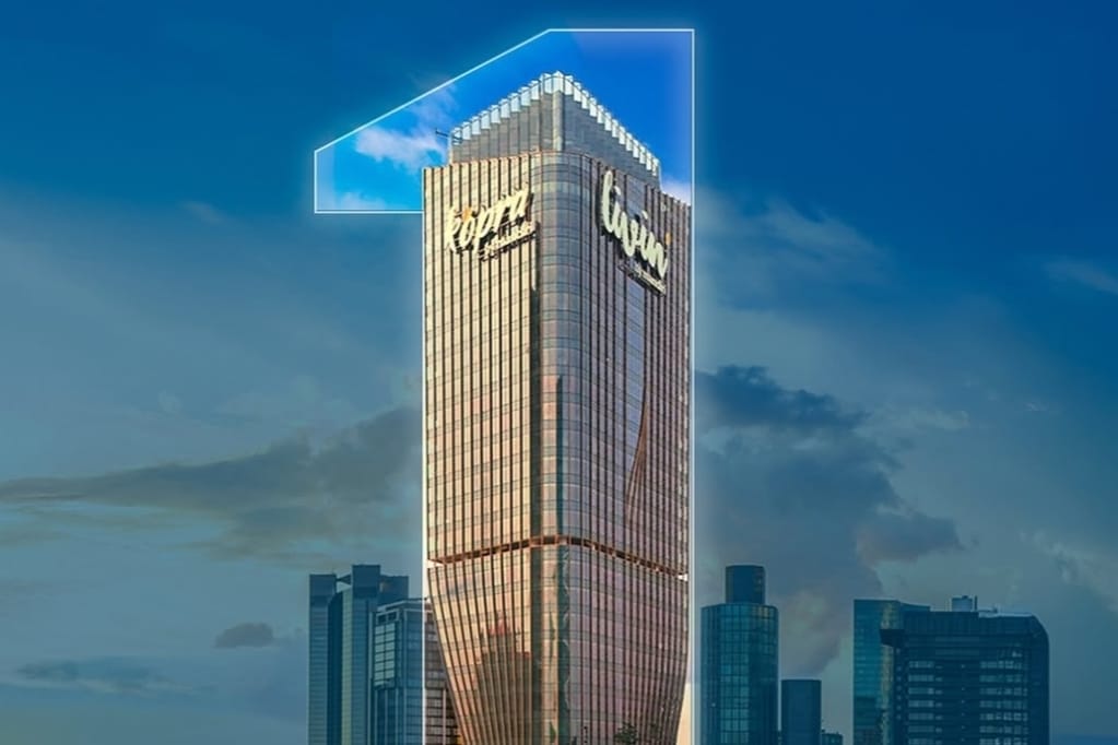 <p>Ilustrasi gedung Bank Mandiri sebagai penyalur utama KUR, top up pinjaman KUR Mandiri bantu UMKM tambah modal usaha. Foto: Instagram.com/bankmandiri</p>

