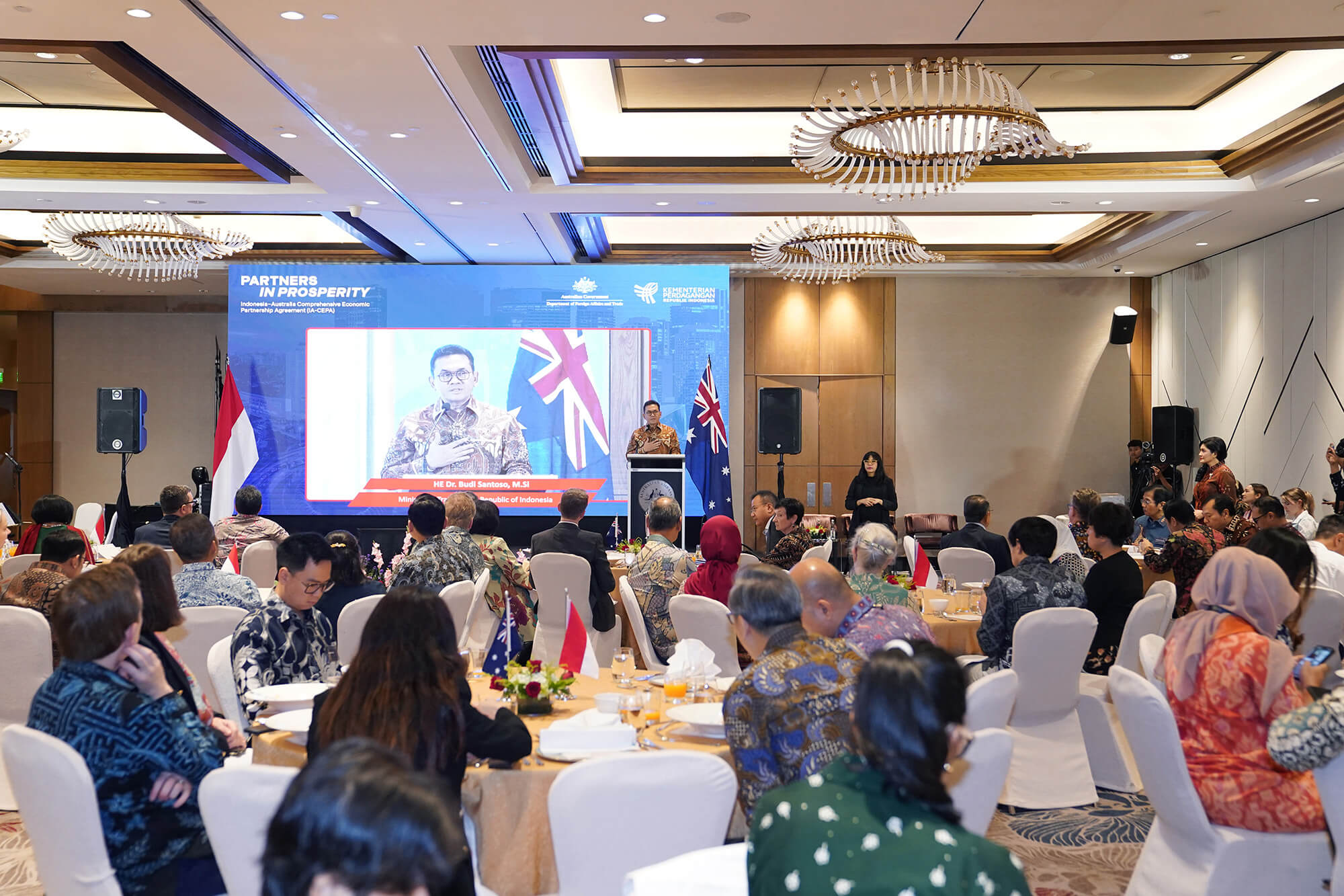 <p>Menteri Perdagangan, Budi Santoso menghadiri Perayaan 5 Tahun Indonesia-Australia Comprehensive Economic Partnership Agreement (IA-CEPA) di Jakarta, Kamis, 3 Juli 2025. (Dok. Kemendag)</p>
