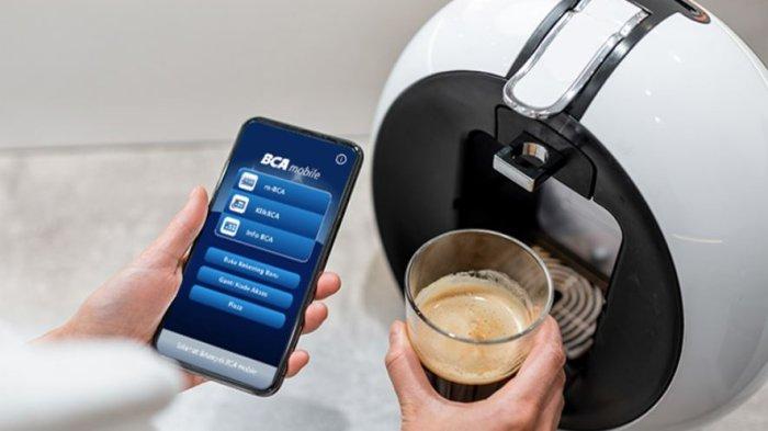 <p>Ingin tahu cara transfer m-Banking BCA ke GoPay dan DANA? Simak panduan lengkap top up saldo via BCA Mobile, kode virtual account terbaru, hingga biaya admin cuma Rp500!</p>
