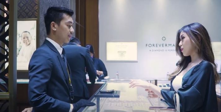<p>Update harga emas hari ini 4 September 2025, harga beli Rp1.921.000/gram dan jual Rp1.875.000/gram. Cek daftar harga emas Antam semua pecahan terbaru. Foto lakuemas.</p>

