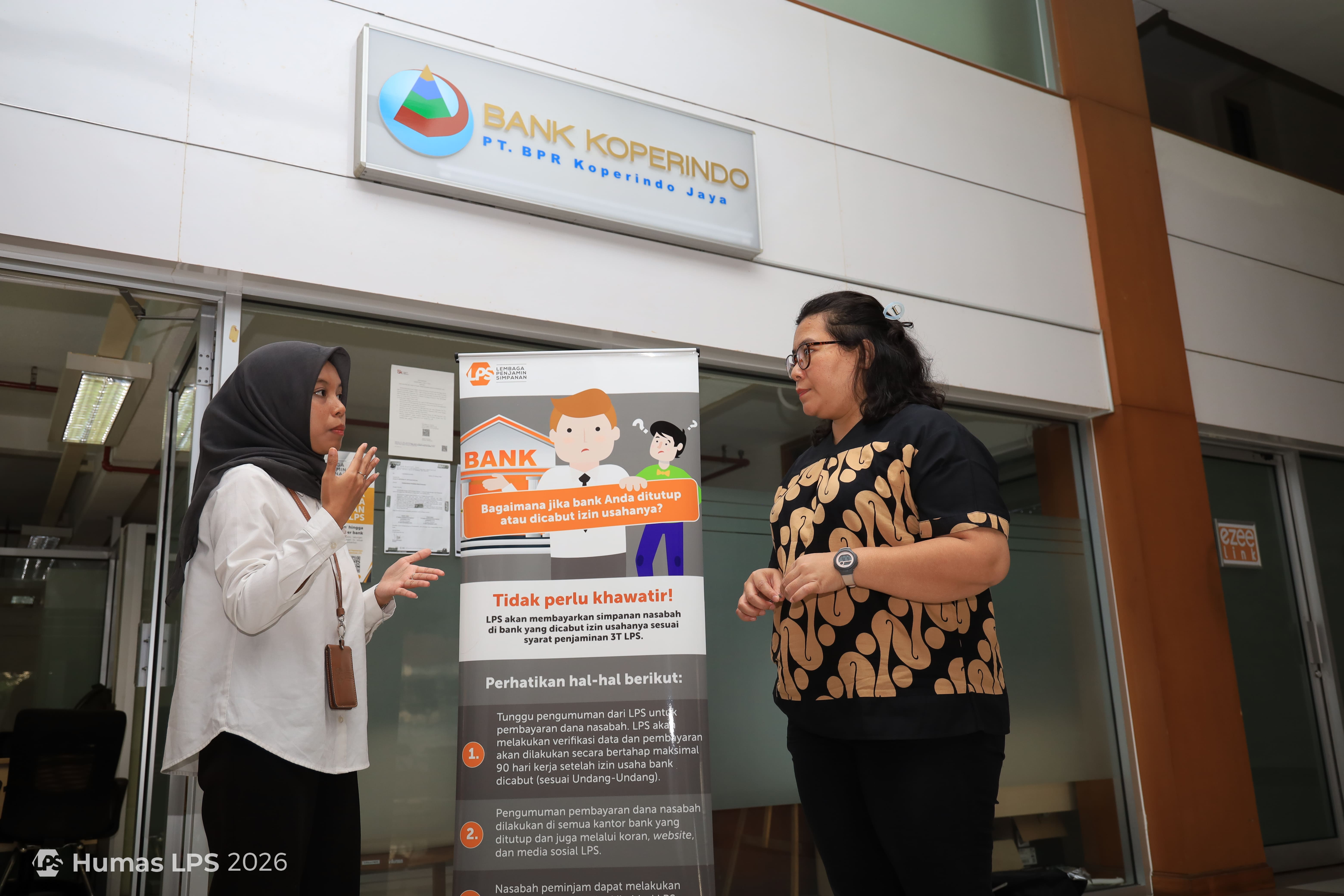 <p>Pgs. Direktur Group Kesekretariatan Lembaga LPS, Jimmy Ardianto mengatakan&nbsp;nasabah dapat melihat status simpanannya di kantor BPR Koperindo di Wisma Techking 2, Jl. A.M Sangaji No.24 3, RT.3/RW.4 10130 Petojo Utara, Jakarta Pusat, atau melalui website LPS (www.lps.go.id). (Dok. Humas LPS)</p>
