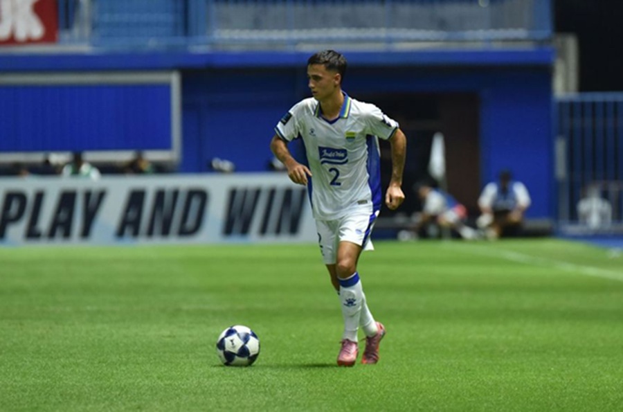 <p>Pemain Persib, Eliano Reijnders berkeyakinan jika Timnas Indonesia bisa lolos ke putaran final Piala Dunia 2026. (Foto: Persib).</p>
