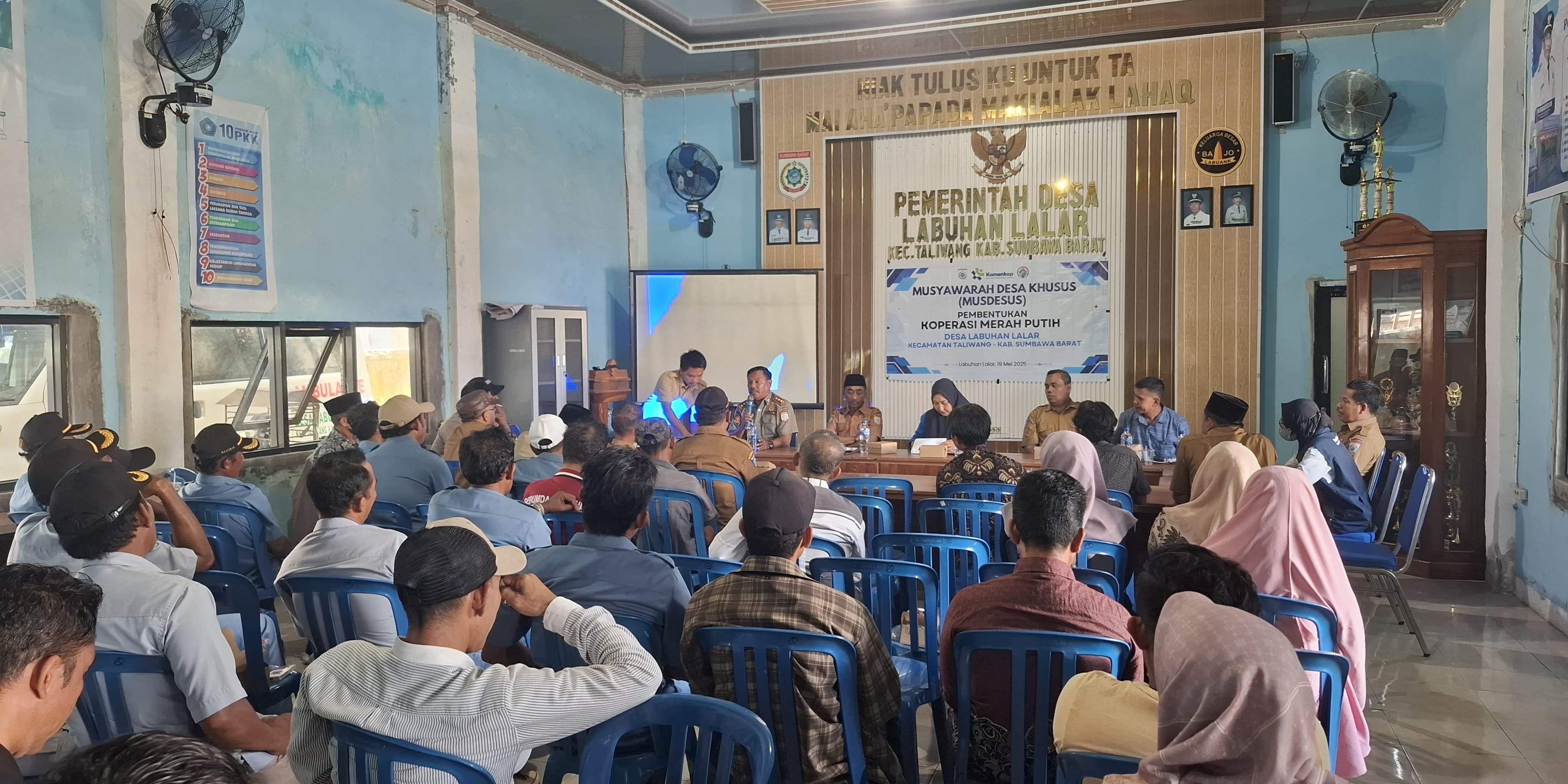 <p>KKP memiliki lebih dari 4.000 penyuluh perikanan yang tersebar di berbagai daerah di Indonesia. Para penyuluh memiliki kemampuan teknis hingga mengetahui kondisi geografis di lapangan. (Dok. KKP)</p>
