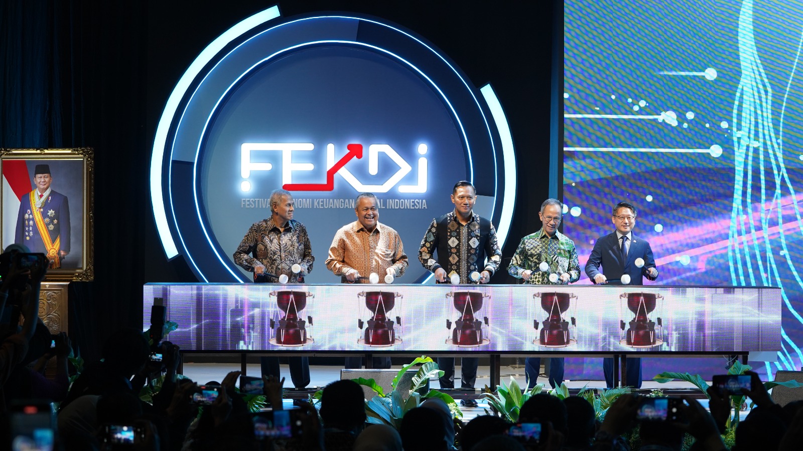 <p>Pembukaan Festival Ekonomi Keuangan Digital Indonesia dan Indonesia Fintech Summit & Expo 2025 (FEKDI x IFSE 2025)  di Hall B JICC Jakarta, 30 Oktober 2025. Gelaran ini berlangsung hingga 1 November 2025. (Dok. Bank Indonesia)</p>