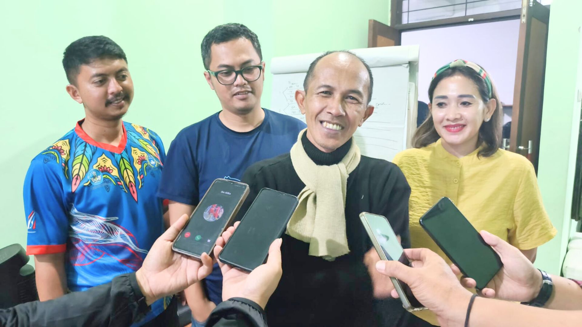 <p>Jabar Junior League akan segera diselenggarakan di 5 kota di Jawa Barat, khusus peserta kategori umur di bawah usia 13 tahun, baik dari SSB, klub, maupun Akademi bisa ikut bergabung.</p>
