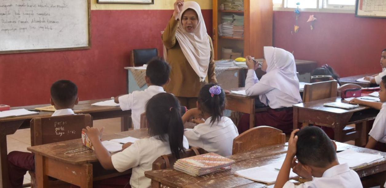 <p>Update TPG 2025 triwulan kedua cair Juni! Cek jadwal pencairan, besarannya, dan ketentuan terbaru sesuai Permendikdasmen dan Kemenkeu.</p>
