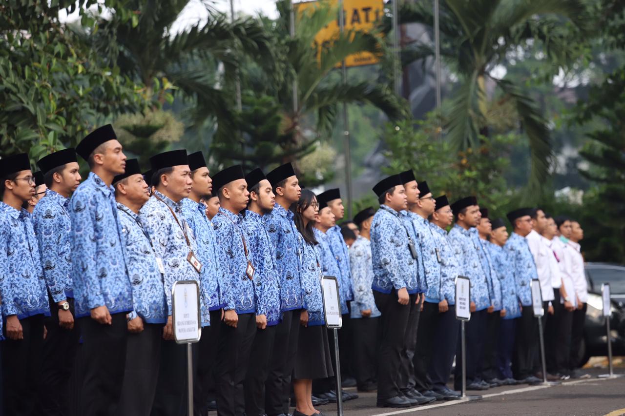 <p>ASN 2025 mendapat gaji dan tunjangan lebih besar, sekaligus peluang karier yang terbuka lebar.</p>

