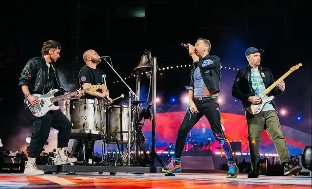 sumber: Instagram Official Coldplay