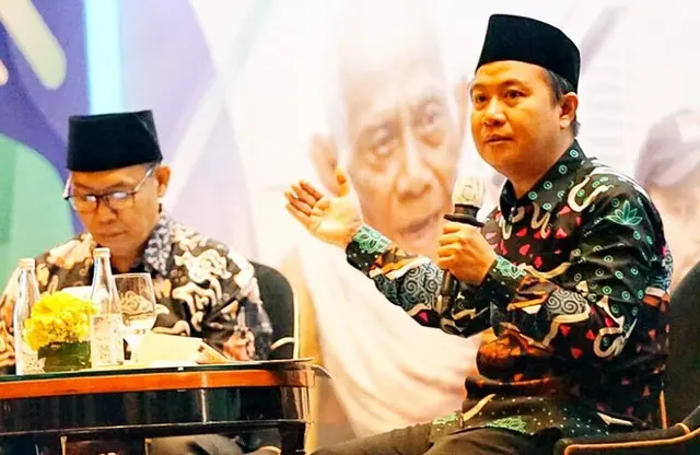 Dirjen Penyelenggaraan Haji dan Umrah Hilman Latief (kanan). Dok. Kemenag