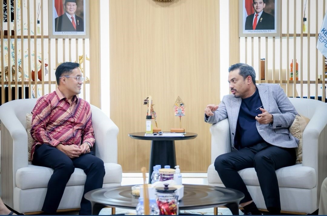 <p>Ilustrasi Mentri UMKM, Maman Abdurrahman, berdiskusi bersama Ketua Umum Asosiasi UMKM bahasa peluang kerjasama program KUR 2025. Foto: Instagram@kementrianumkm</p>
