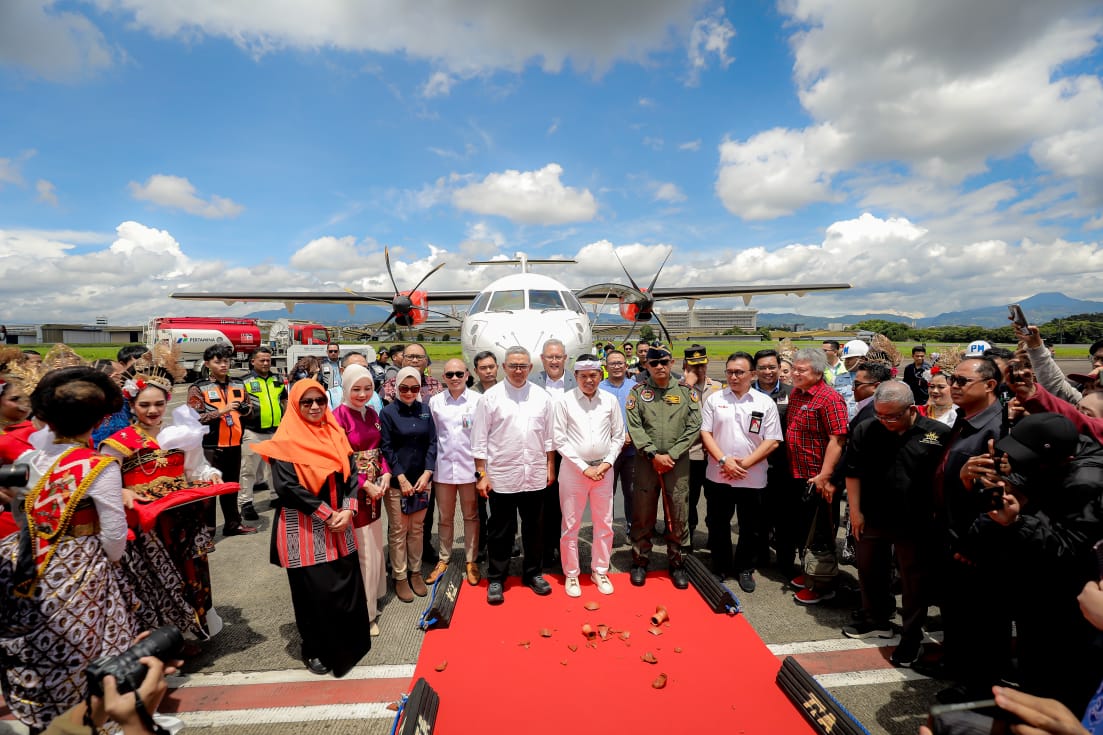 Dibuka Kembali, Penerbangan komersial dari dan ke Bandara Husein Sastranegara, Wings Air Mendarat Perdana