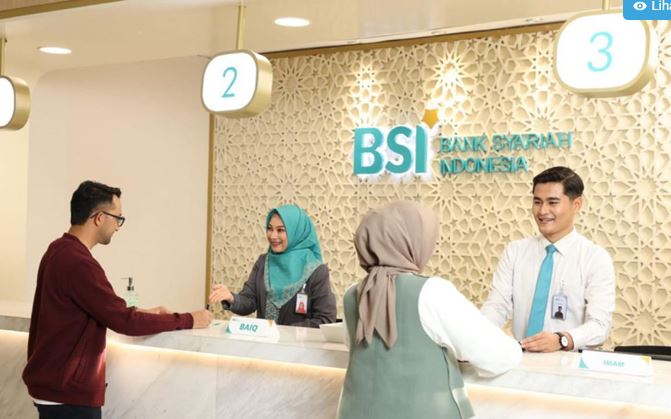 <p>Dulu, modal jadi penghalang mimpi. Kini lewat KUR BSI, para pelaku UMKM bisa tumbuh lebih cepat! Bunga ringan, cicilan mudah. Saatnya wujudkan bisnismu!</p>
