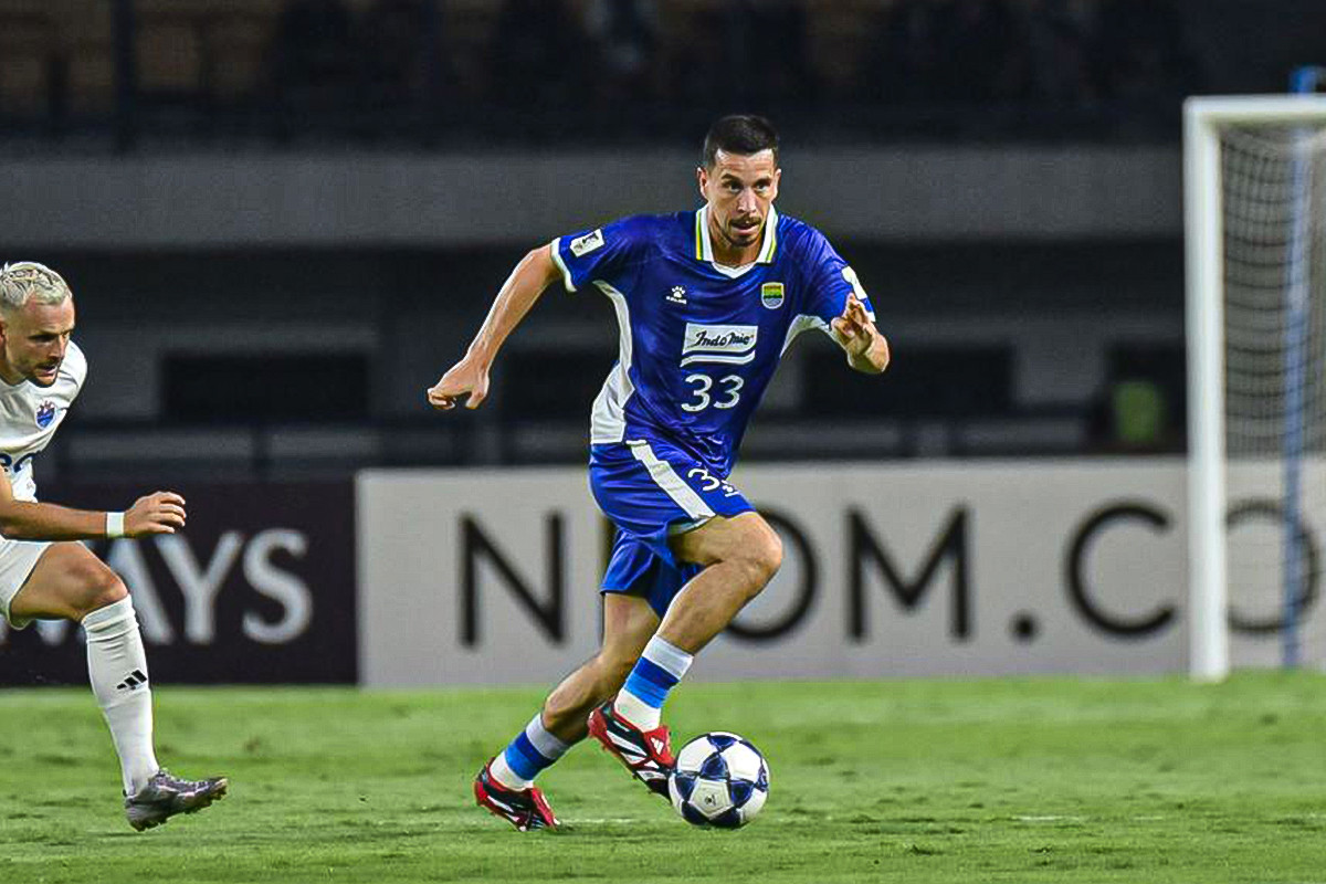 <p>Thom Haye dan Persib Bandung optimistis hadapi Lion City Sailors. Jadwal padat tak halangi Maung Bandung tampil maksimal di AFC Champions League 2025.</p>
