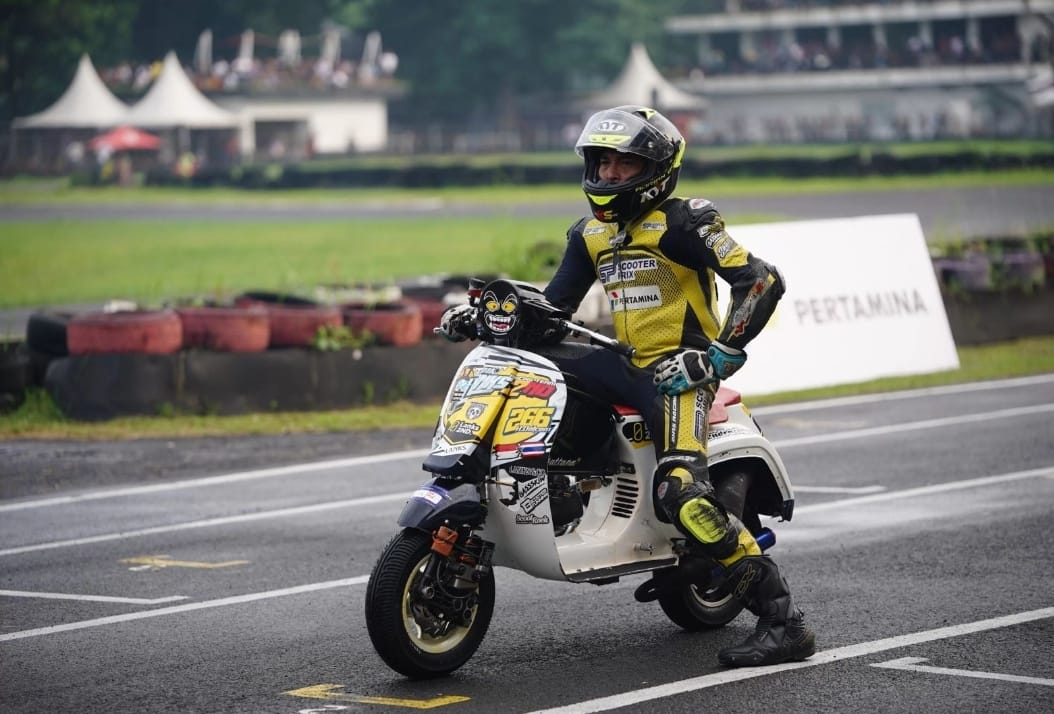 <p>Pertamina kembali dukung ajang Scooter Prix 2025 dengan lima putaran balap di Sentul, dorong budaya otomotif, edukasi BBM ramah lingkungan, dan pembinaan talenta muda. (Dok. Pertamina)</p>
