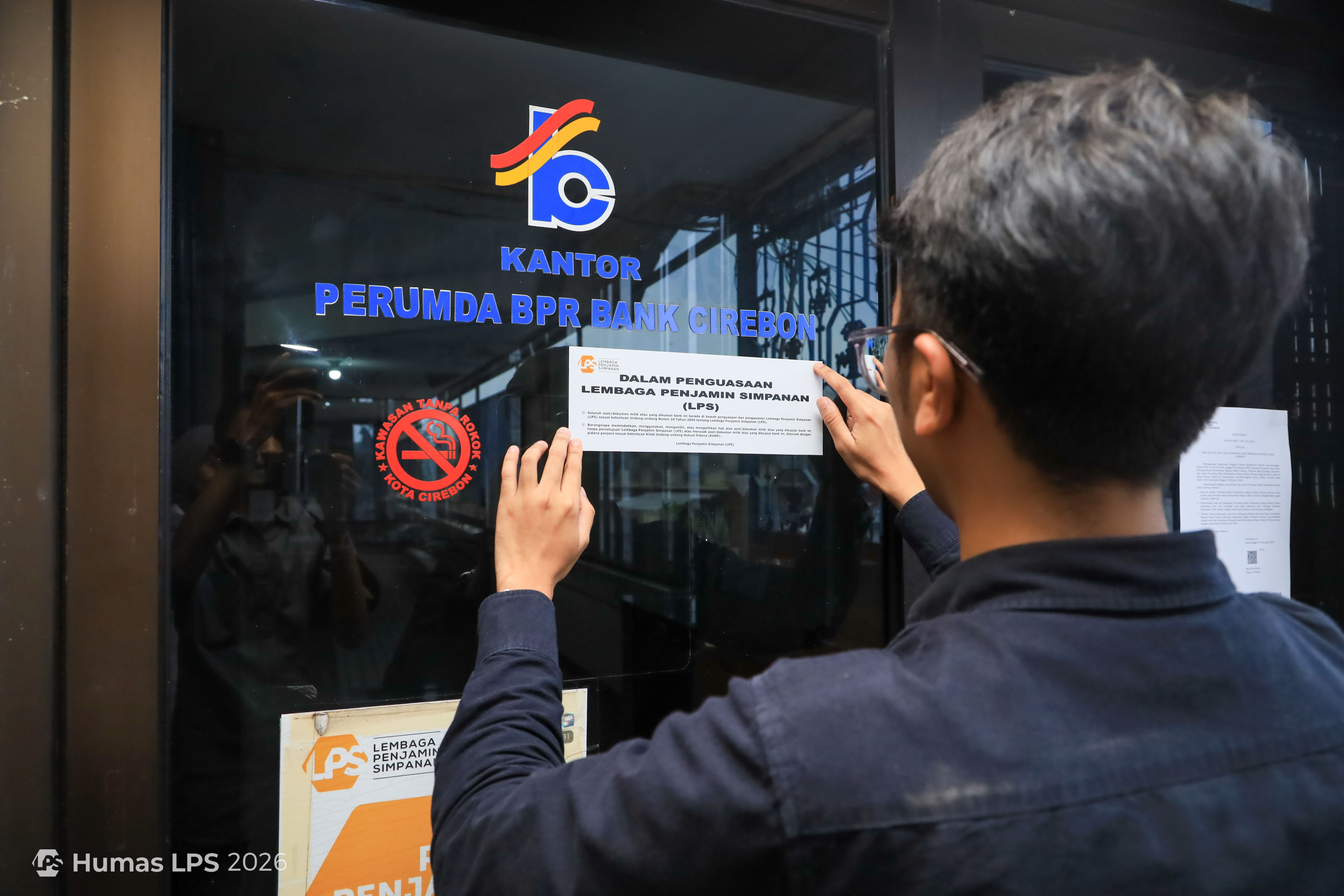 OJK Cabut Izin Perumda BPR Bank Cirebon, LPS Siapkan Pembayaran Simpanan Nasabah 