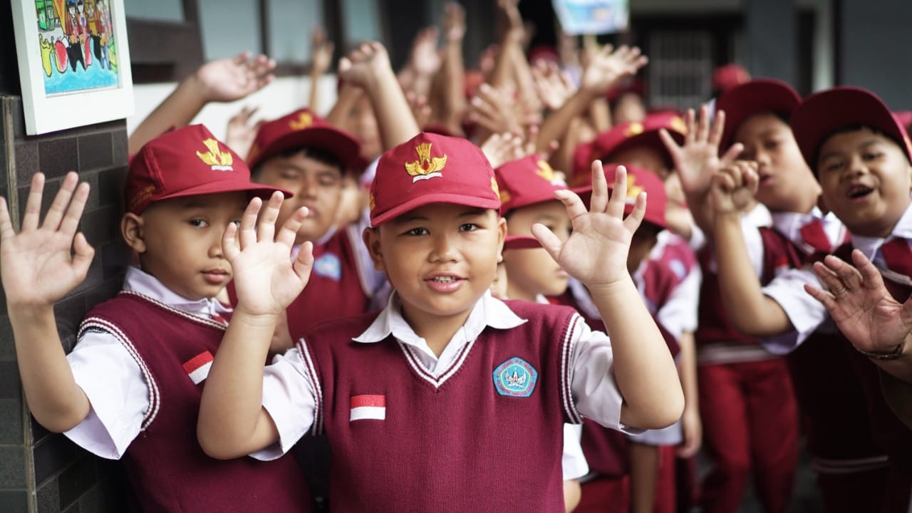 <p>Para siswa SD di seluruh Kota Bandung mulai masuk sekolah pukul 07.30 WIB. (Dok.Pemkot Bandung)</p>
