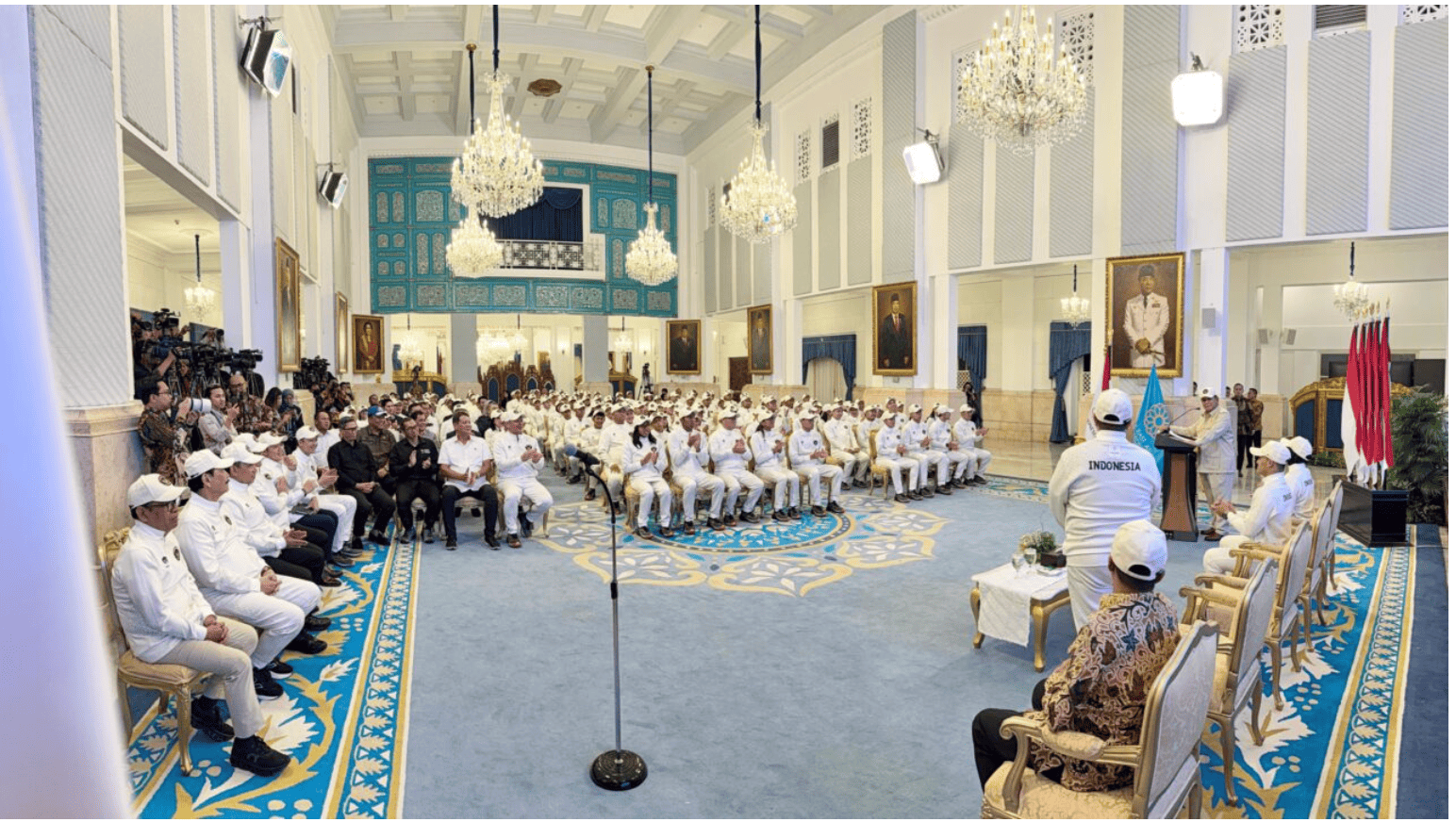 <p>Presiden Prabowo Subianto berangkatkan Kontingen Indonesia menuju SEA Games Ke-33 Thailand Tahun 2025 di Istana Negara, Jakarta, pada Jumat, 5 Desember 2025. (Dok. BPMI Setpres/Cahyo)</p>
