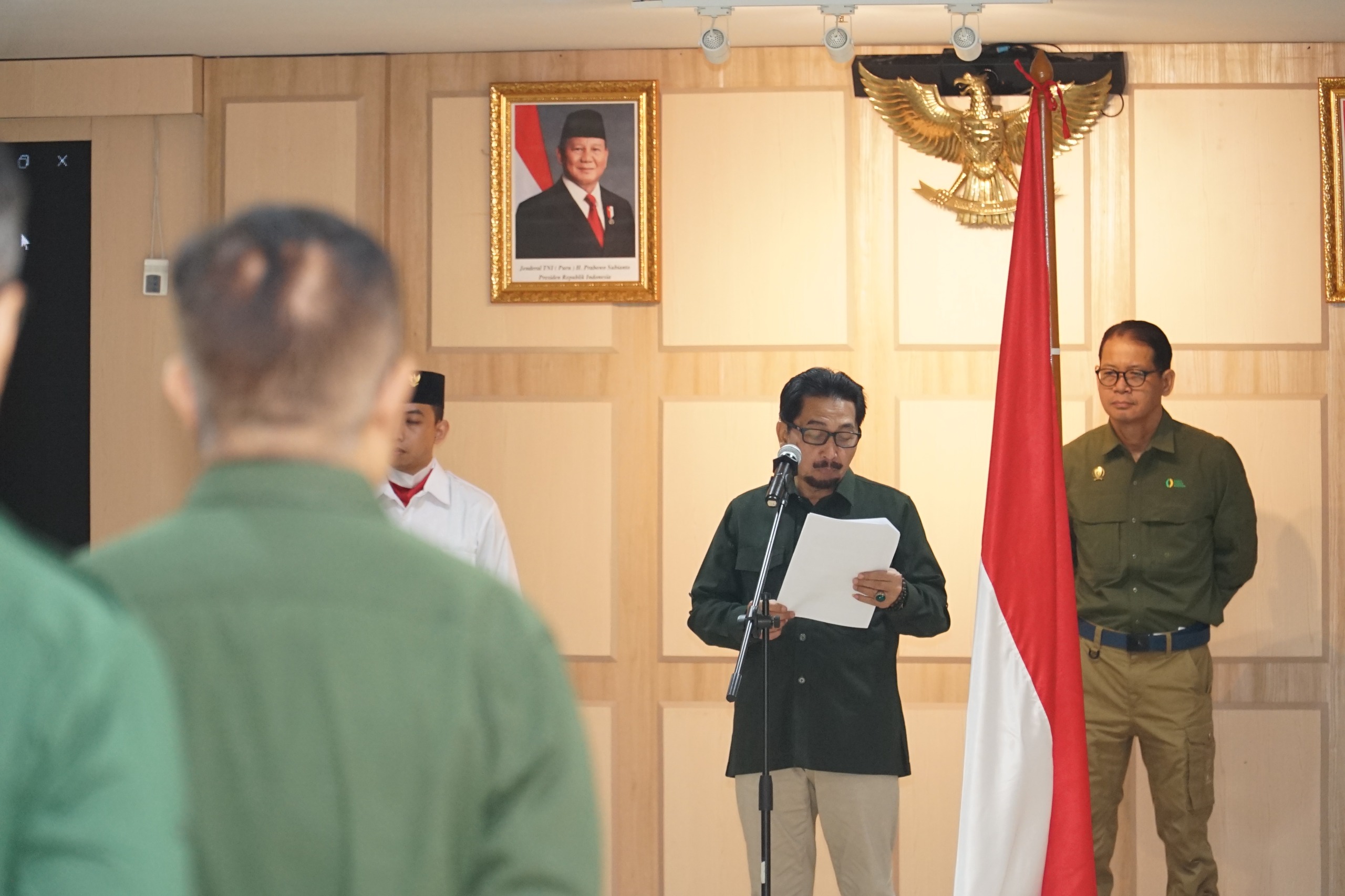 <p>Sekretaris Utama Badan Pangan Nasional/National Food Agency (Bapanas/NFA), Sarwo Edhy pada Upacara Peringatan Hari Kebangkitan Nasional ke-117 di Kantor NFA, Selasa, 20 Mei 2025. (Dok. Bapanas/NFA)</p>
