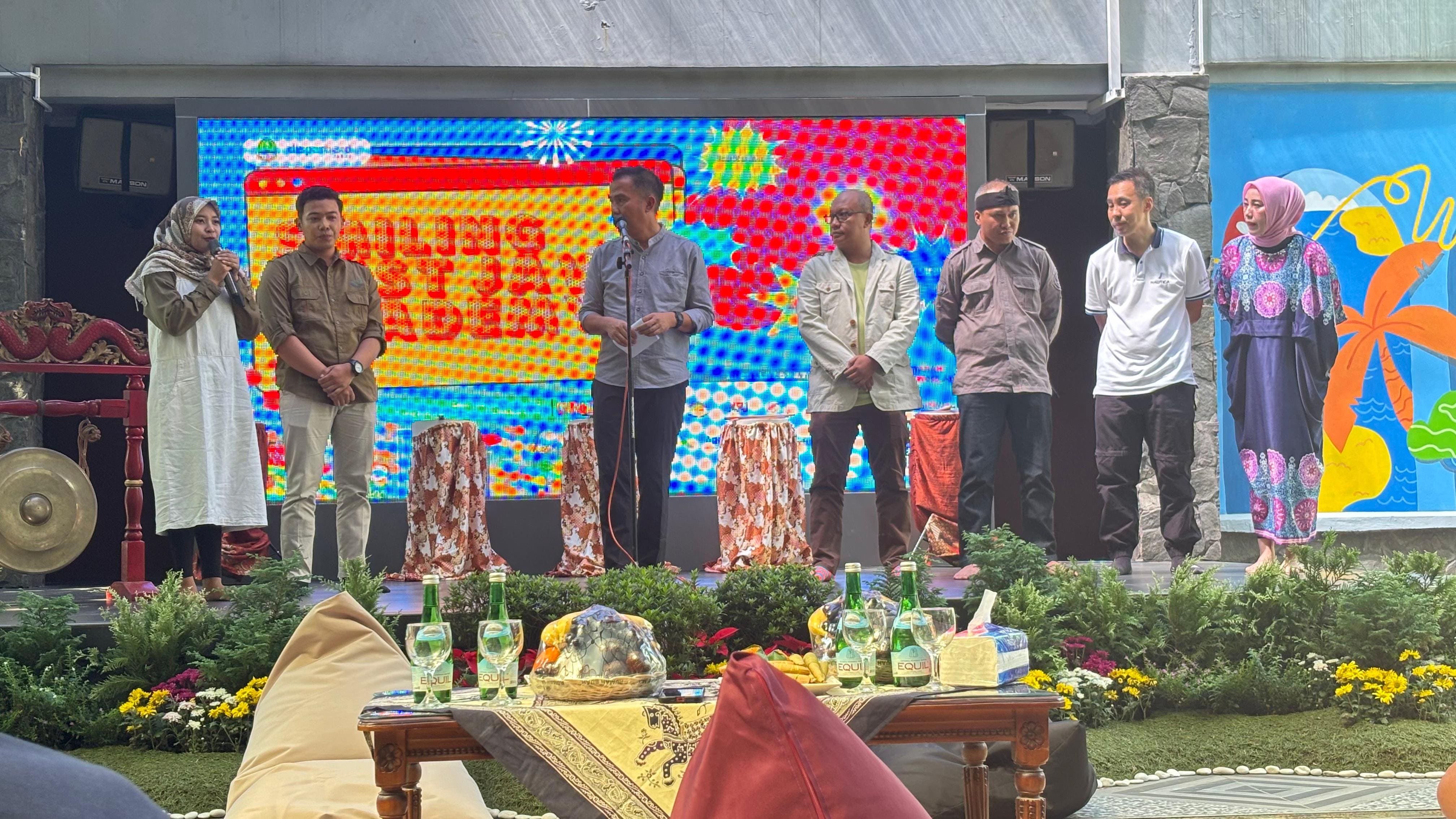 Smiling West Java Academy Diharapkan Dapat Menggali Potensi Ekonomi ...