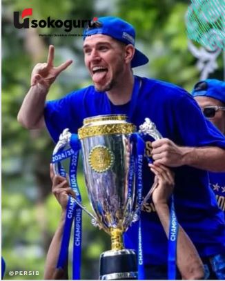 <p>Mampukah Persib bangkit usai kekalahan menyakitkan dari Port FC? Dewa United siap beri kejutan dalam laga panas Grup B Piala Presiden 2025 di Si Jalak Harupat.</p>
