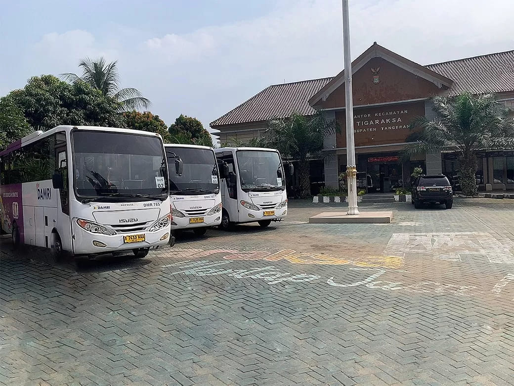 <p>Layanan angkutan sekolah gratis Damri  hadir untuk memudahkan mobilitas para siswa di Tangerang. (Dok. Damri)</p>
