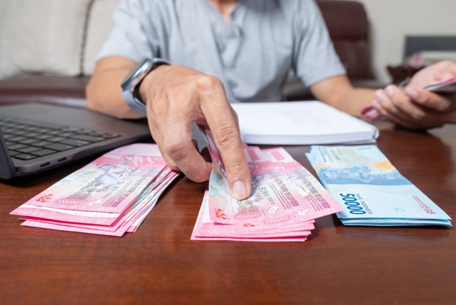 <p>Ilustrasi dana BSU. Simak informasi pencairan Bantuan Subsidi Upah tahun 2025 senilai Rp600 ribu bagi guru PAUD non-formal. (Foto: Bank Mega).</p>
