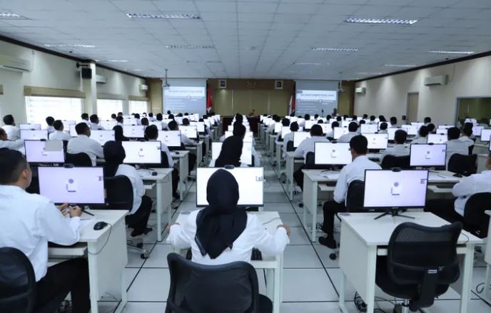 <p>Penghapusan honorer 2025 diganti PPPK Paruh Waktu. Kebijakan ini beri peluang lulusan SMA masuk ASN Golongan V dengan hak, tunjangan, dan gaji tetap. Foto menpan.go.id</p>
