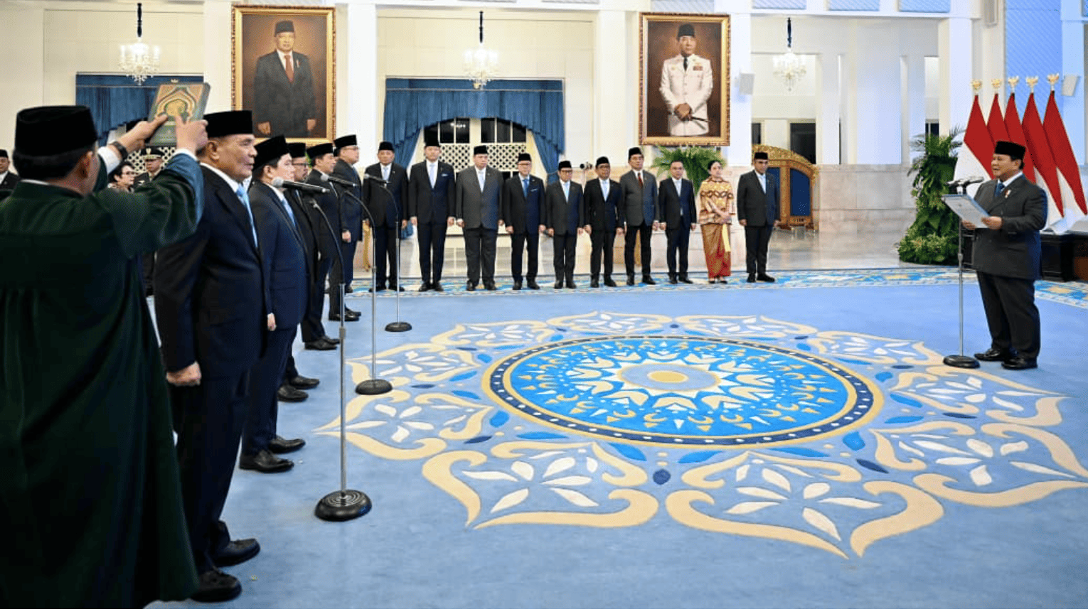 <p>residen Prabowo Subianto secara resmi melantik dua jabatan menteri dan tiga wakil menteri Kabinet Merah Putih sisa masa jabatan 2024-2029 di Istana Negara, Jakarta, pada Rabu, 17 September 2025. ( Dok. BPMI Setpres/Cahyo)</p>
