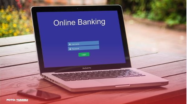 <p>Bingung membedakan pinjol legal dan ilegal? Simak panduan lengkap cara cek pinjaman online legal, ciri-ciri pinjol ilegal 2025, serta daftar pinjol resmi OJK terbaru untuk keamanan finansialmu.</p>
