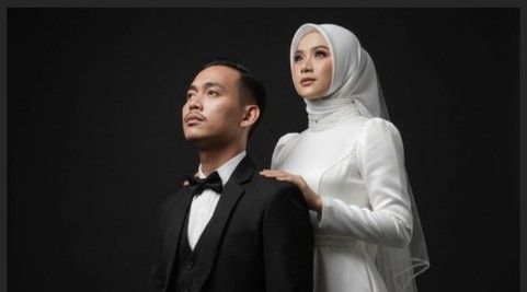 <p>Edit foto bareng pasangan jadi lebih romantis & estetik dengan prompt Gemini AI. Ikuti cara edit simpel dan aturan aman agar hasil makin maksimal!</p>
