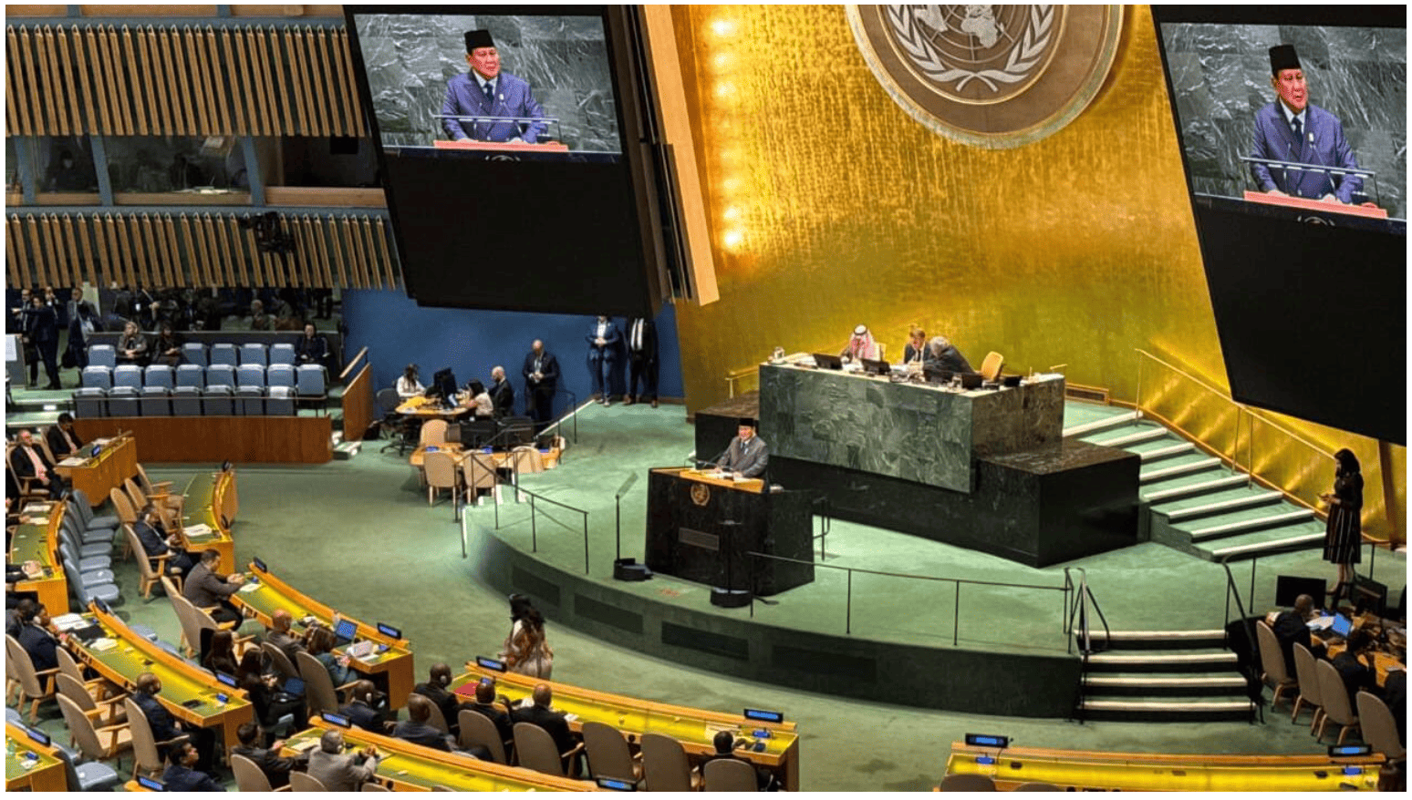 <p>Presiden RI Prabowo Subianto menyampaikan pidato Konferensi Internasional Tingkat Tinggi untuk Penyelesaian Damai atas Masalah Palestina dan Implementasi Solusi Dua Negara yang digelar di Gedung Majelis Umum PBB, New York, Amerika Serikat, Senin, 22 September 2025 waktu setempat (Dok. BPMI Setpres)</p>
