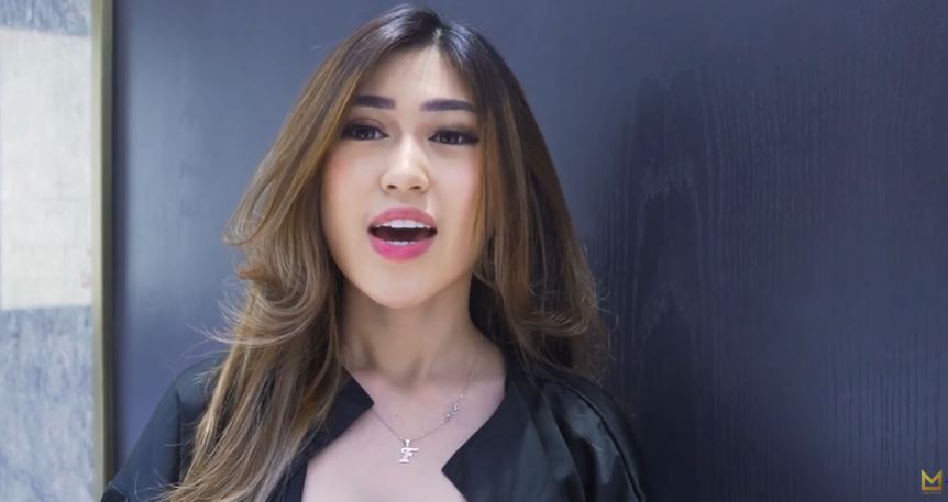 <p>Harga emas 2 Desember 2025 di Lakuemas turun tipis. Lihat tabel lengkap harga beli, harga jual, dan perbandingan emas ANTAM berbagai tahun produksi. Foto: lakuemas.</p>
