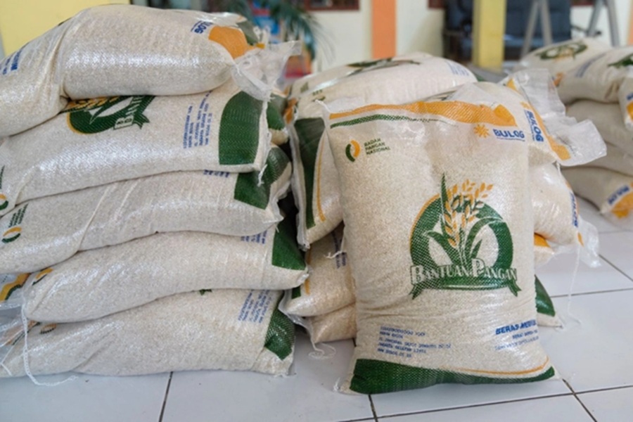 <p>Ilustrasi beras. Simak cara cek penerima bansos beras dan minyak goreng November 2025 mulai disalurkan ke penerima.</p>
