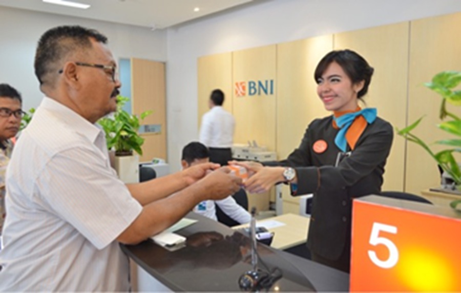 <p>Simak tabel angsuran KUR BNI 2025 dengan pinjaman mulai dari Rp5-Rp100 juta untuk UMKM, bunga flat dan tenor panjang.</p>
