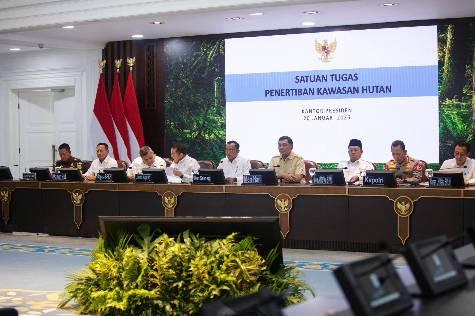 Tertibkan Kawasan Hutan Nasional, Presiden Prabowo Cabut Izin 28 Perusahaan