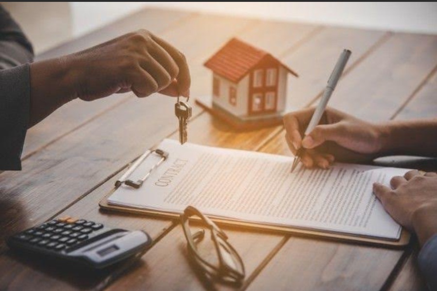 <p>Mendaftar KPR merupakan komitmen jangka panjang terhadap kondisi finansial. (Foto: pinterest/@SimCub).</p>
