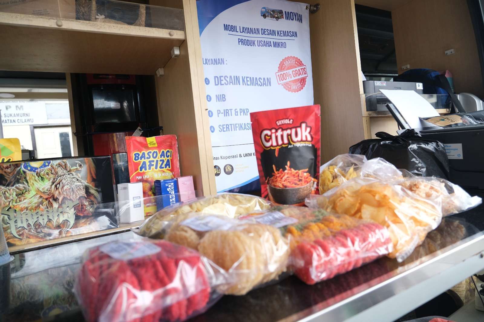 <p>Koperasi Merah Putih bukan sekadar simpan pinjam tapi penyelamat UMKM desa dari jeratan pinjol!</p>
