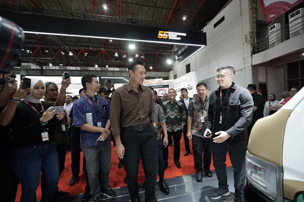 Pengunjung Semakin Ramai Jelang Penutupan IIMS 2026,  Deretan Brand Otomotif Taburkan Promo Menarik