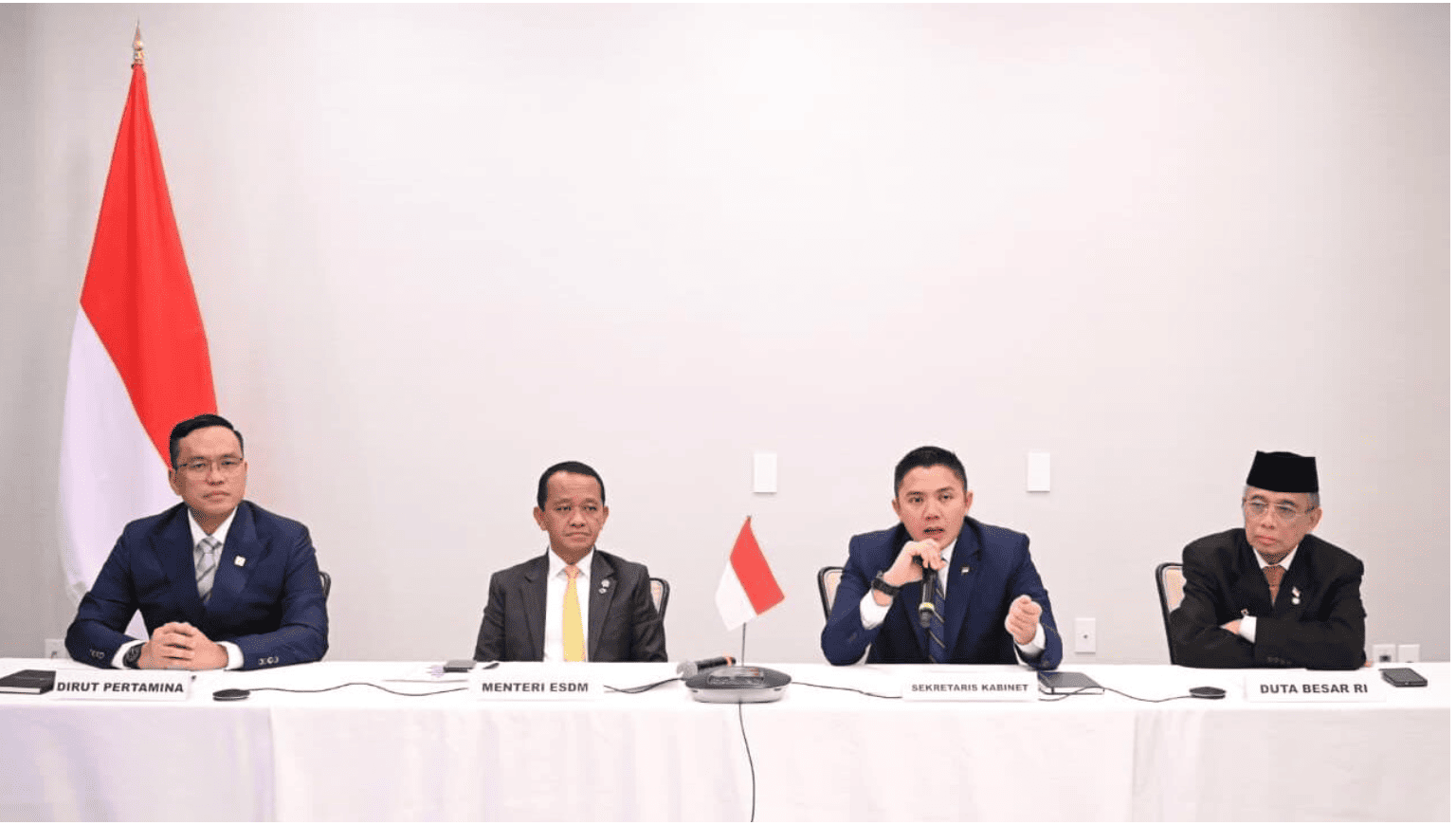 Produk AS Tetap Wajib Sertifikasi Halal dan Izin BPOM, Seskab Teddy: Jangan Terpengaruh Informasi tidak Benar 