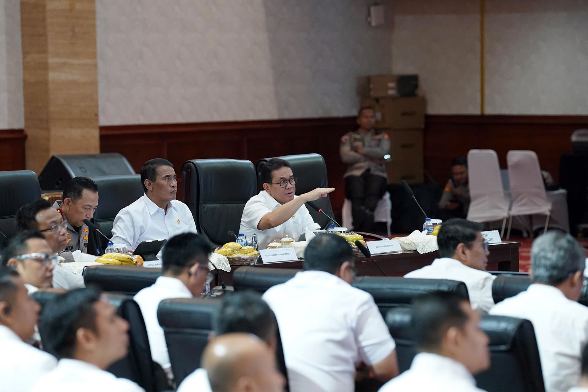 <p>Menteri Perdagangan Budi Santoso menghadiri Rapat Koordinasi (rakor) Pengendalian Harga Beras di Kantor Kementerian Pertanian, Jakarta,  Senin, 20 Oktober 2025. (Dok. Kemendag)</p>
