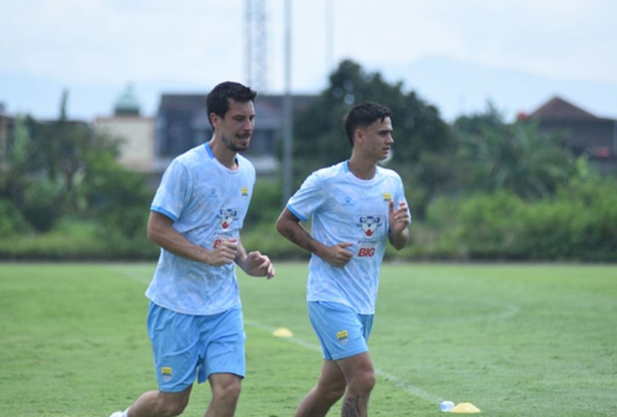 <p>Seluruh pemain tampak bersemangat menjalani program latihan. Foto: Persib.</p>
