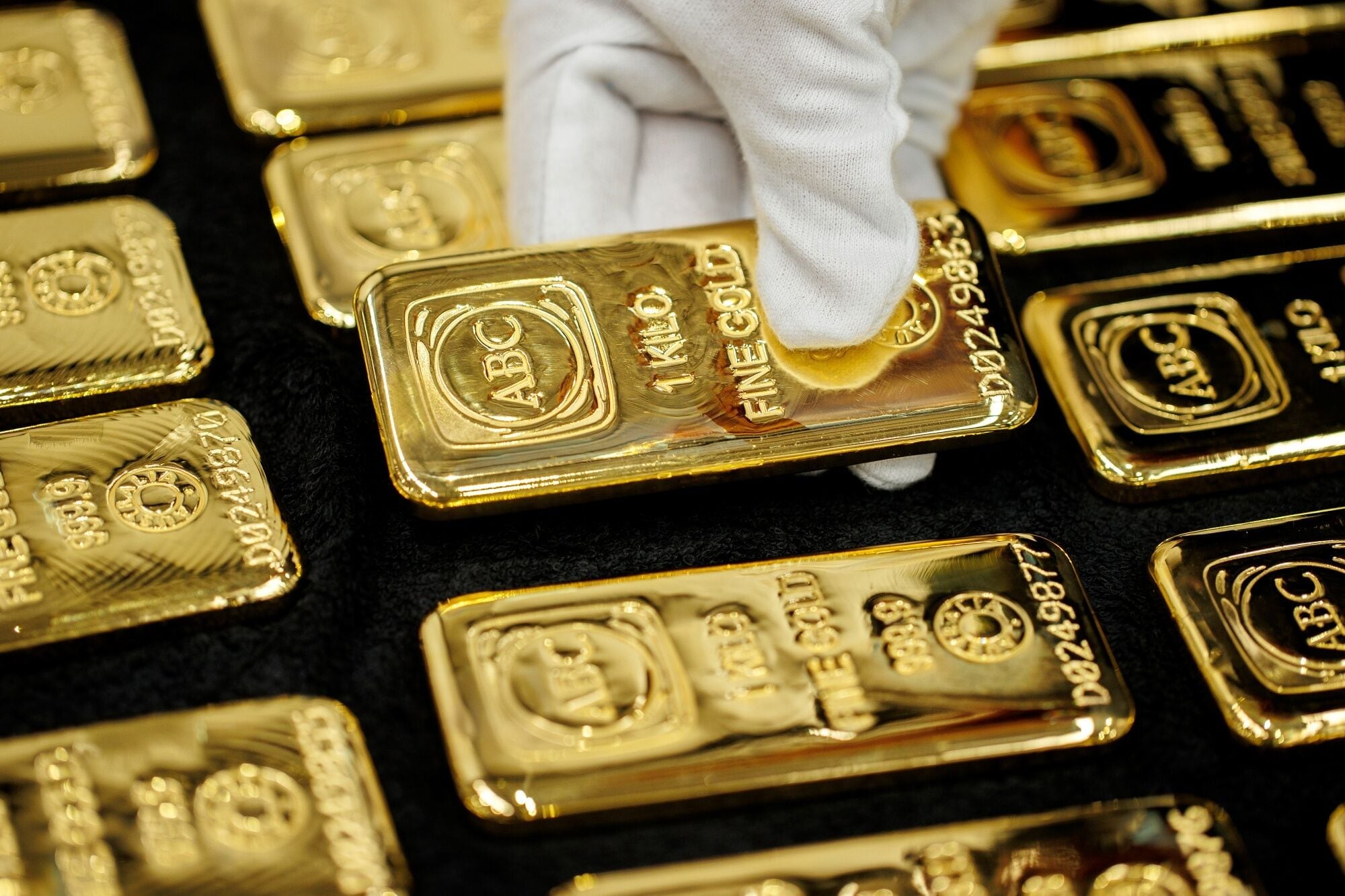 <p>Ilustrasi harga emas antam hari ini. Ceke grafik harga emas antam hari ini menentukan harga emas antam hari ini 1 gram setelah 3 hari beruntun alami kenaikan, harga emas terpantau masih naik tipis. Simak selengkapnya! Foto: Mint</p>
