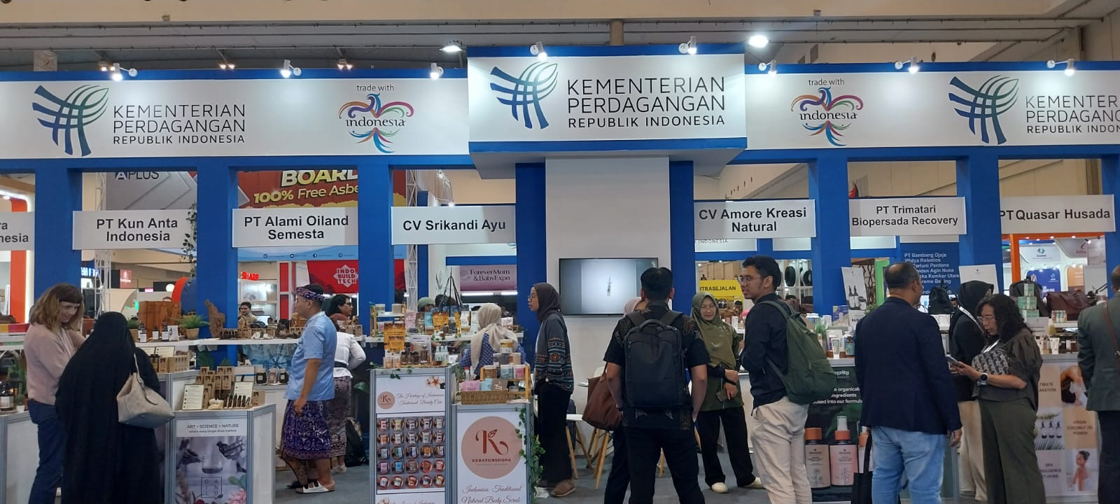 <p>Suasana penyelenggaraan Trade Expo Indonesia (TEI) 2024  di Indonesia Convention Exhibition (ICE) BSD City, Kabupaten Tangerang, Banten.  (Dok. Sokoguru/Rosmery)</p>
