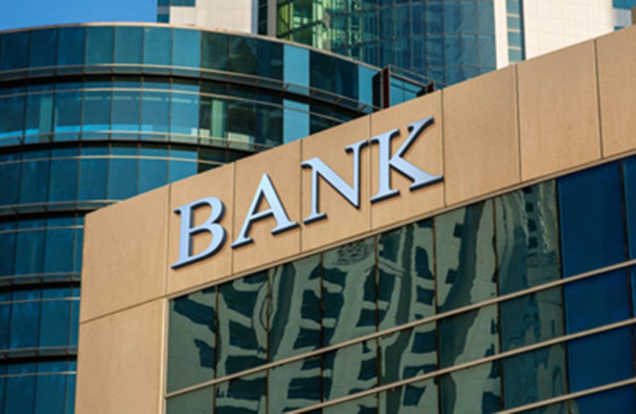 <p>Ilustrasi kantor bank. Berikut jadwal operasional bank Mandiri, BCA, dan BSI pada 1 Mei 2025. (Foto/Freepik).</p>
